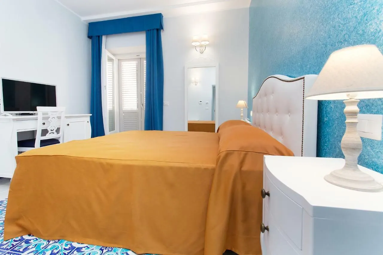 ***  Odysseus Hotel Lipari  Italy