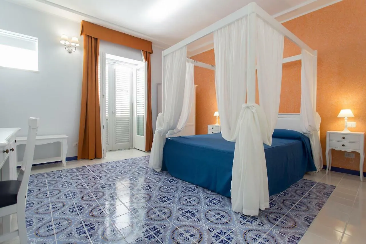 ***  Odysseus Hotel Λίπαρι Ιταλία