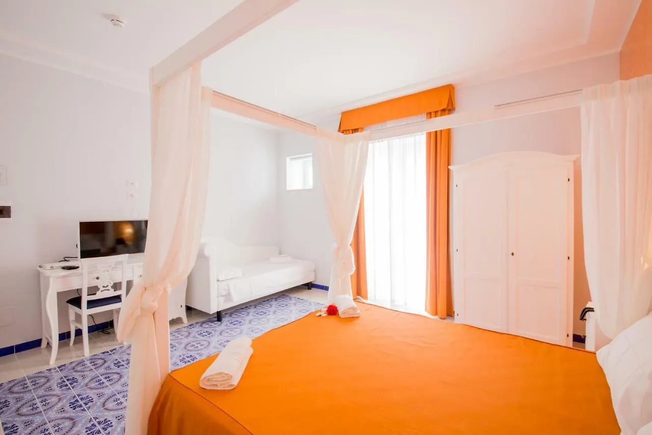 Odysseus Hotel Λίπαρι